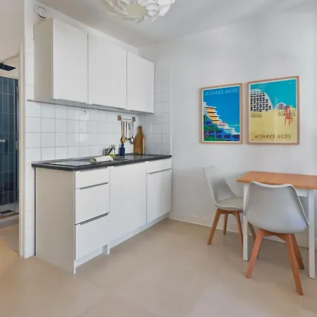 Apartament Le Dina Robin, 5mn A Pied, Wi-fi, Parking Prive A 5 Min La Grande-Motte