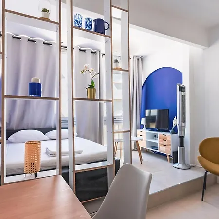 Le Dina Robin, 5mn A Pied, Wi-fi, Parking Prive A 5 Min