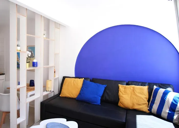 Le Dina Robin, 5mn A Pied, Wi-fi, Parking Prive A 5 Min 公寓 *